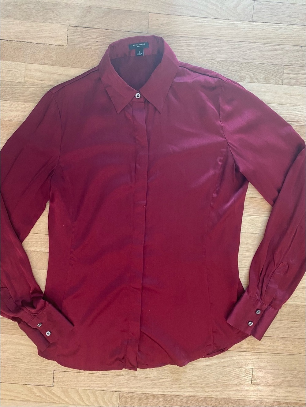 90's minimalist y2k Ann Taylor vintage silk oxblood button up blouse size 2